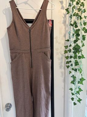 Brown/orangish Checked V-Neck Jumpsuit with Front Zip